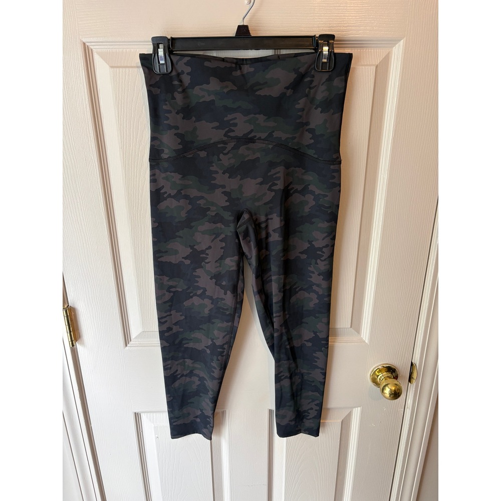 Spanx Booty Boost Camo Active Leggings 7/8 High Rise Green Black 50251R Large